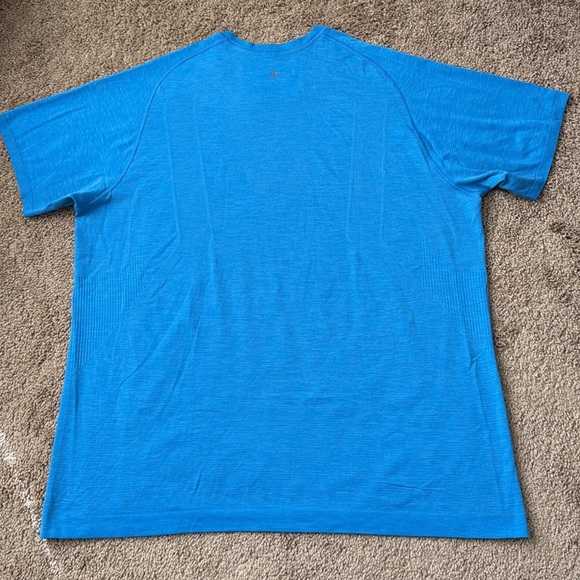 Lululemon Mens Metal Vent Tech Light Blue Athletic Workout Short Sleeve Shirt - Picture 6 of 7